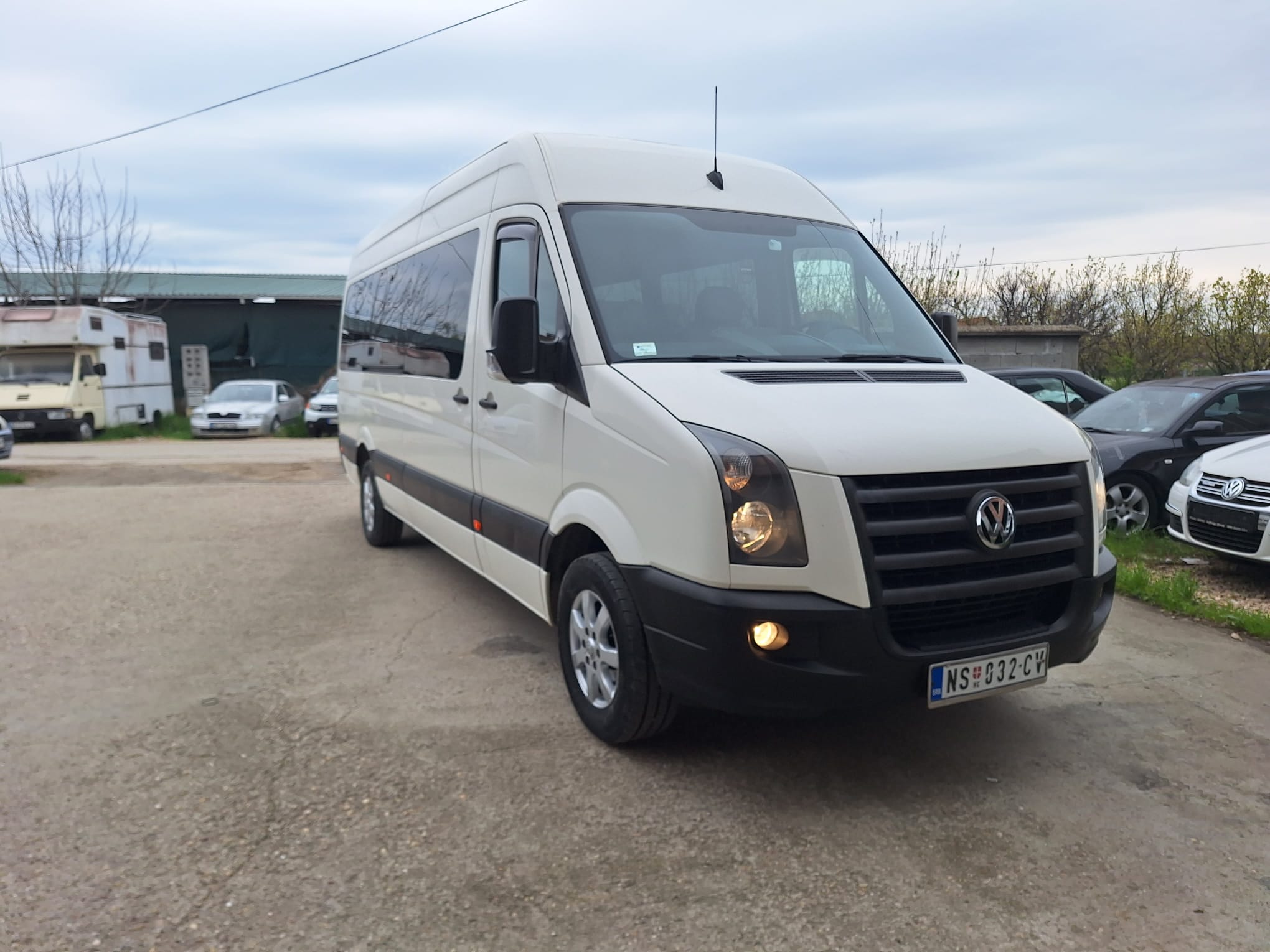 VW Crafter 8+1